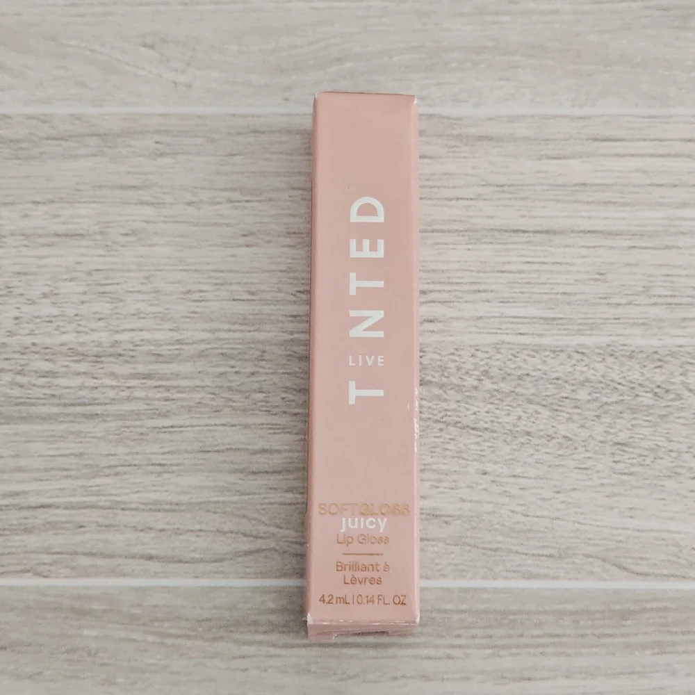 Live Tinted Softgloss Juicy Lip Gloss Coconut Water NEW